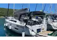 bateau à voile Dufour 390 GL Sardinia Italie
