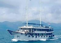 bateau à moteur - yacht à moteur Split Croatie