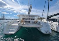 catamaran Lagoon 450 Fly Lavrion Grèce