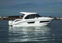 bateau à moteur Antares 9 Pula Croatie