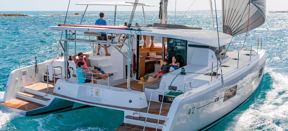 catamaran Lagoon 42