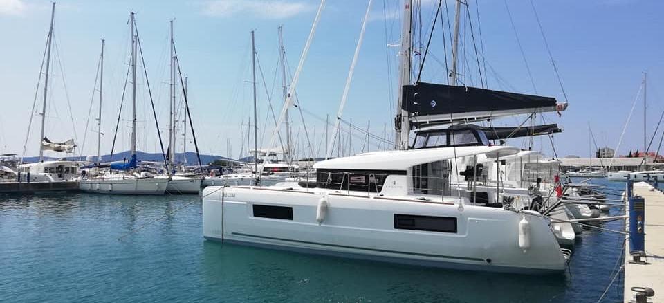 Lagoon 40