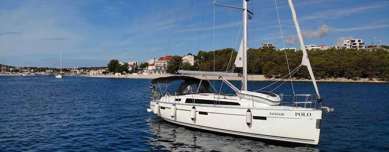 bateau à voile Bavaria Cruiser 37