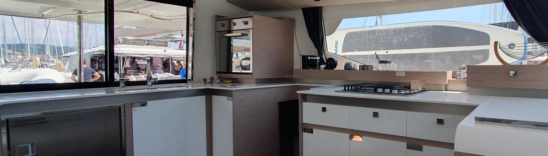 2021. Fountaine Pajot Elba 45