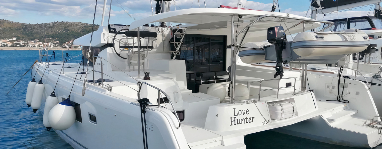 Lagoon 42