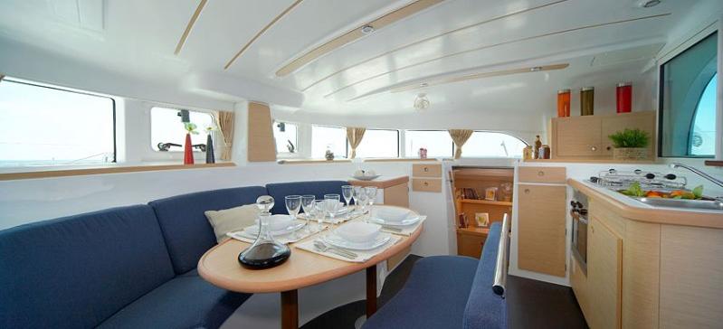 catamaran Lagoon 380