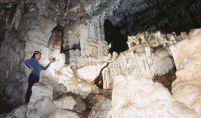L’Effrayante Caverne de Dugi otok - l’Antre d’une autre Dimension