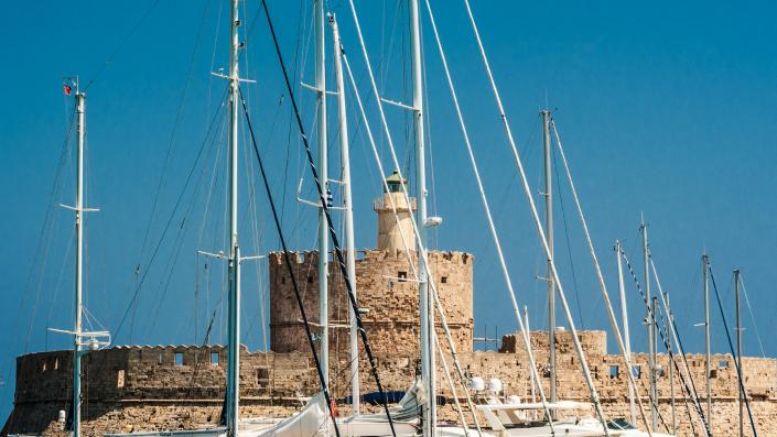 Yacht-Rent: Phare - location voilier Rhodes, Grèce